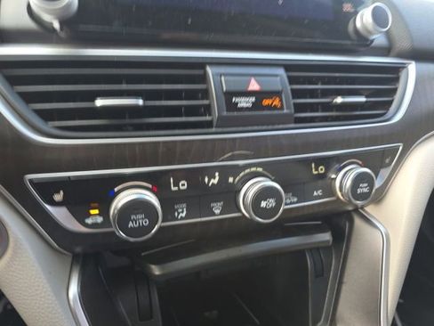 Used 2021 Honda Accord EX-L image 12