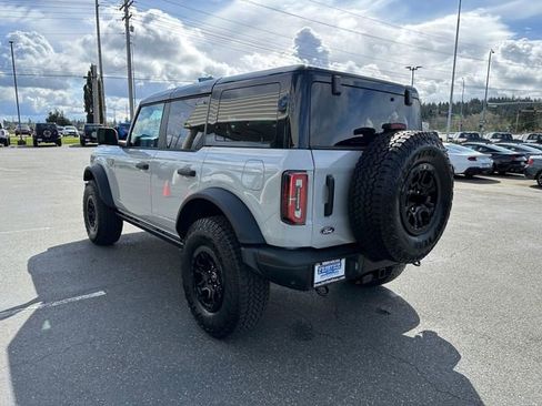 New 2026 Ford Bronco Badlands image 4
