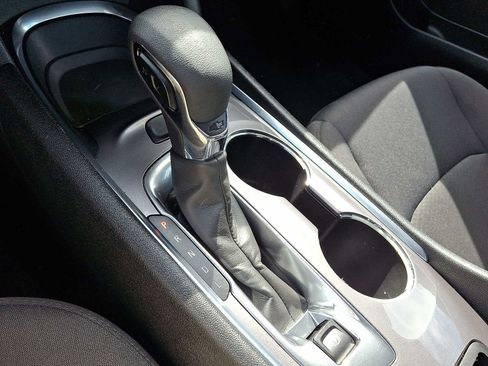 Used 2022 Chevrolet Malibu LT image 15