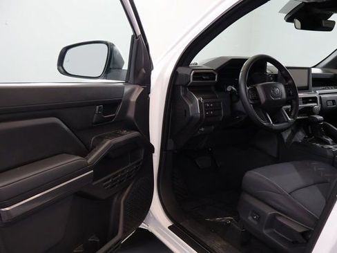 New 2025 Toyota Tacoma SR5 image 7