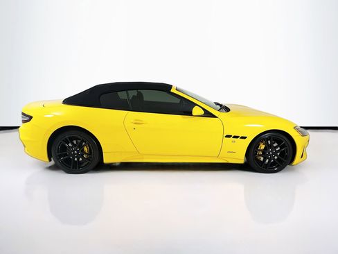 Used 2018 Maserati GranTurismo Convertible image 9
