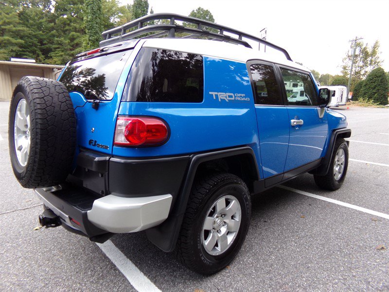 Used 2007 Toyota FJ Cruiser 4WD w/ Upgrade Pkg 2 image 6