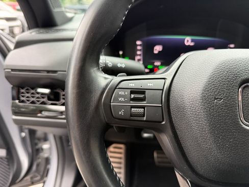 Used 2024 Honda Accord Sport image 23