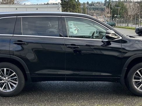 Certified 2018 Toyota Highlander XLE image 4