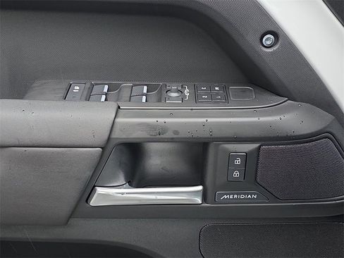 New 2026 Land Rover Defender 110 S image 27