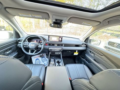 New 2026 Honda Pilot Touring image 23