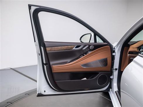 Used 2023 Genesis Electrified G80 image 28