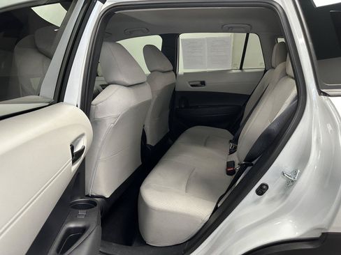 Used 2025 Toyota Corolla Cross L FWD image 31