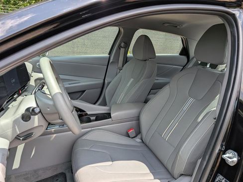 Certified 2024 Hyundai Elantra Blue image 22