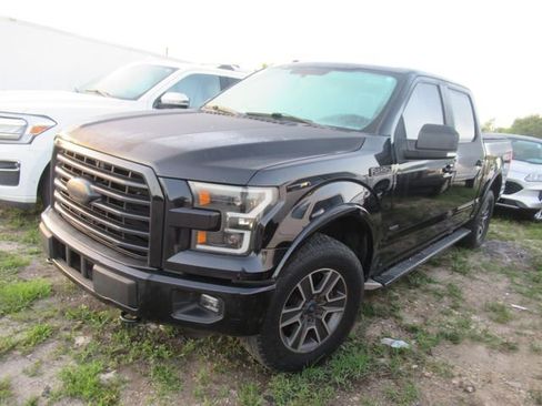 Used 2016 Ford F150 XLT w/ Equipment Group 302A Luxury AWD/4WD image 3