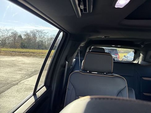 Certified 2023 GMC Yukon XL AT4 image 12