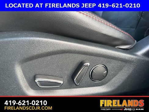 Used 2018 Ford Explorer XLT w/ Equipment Group 202A image 19