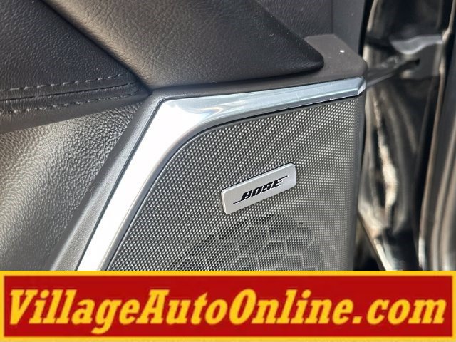 Used 2018 Cadillac Escalade Luxury AWD/4WD image 15