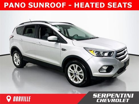 Used 2018 Ford Escape SE w/ SE Sync 3 Package image 1