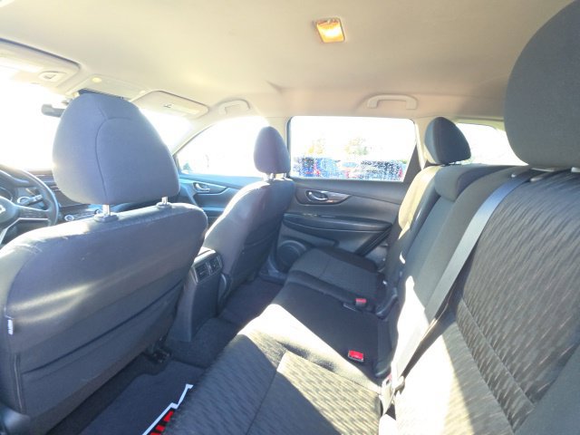 Used 2019 Nissan Rogue SV FWD image 7