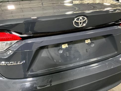 Used 2024 Toyota Corolla LE FWD image 31