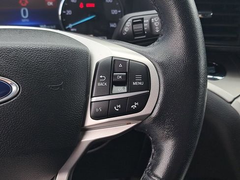 Certified 2022 Ford Explorer XLT image 25