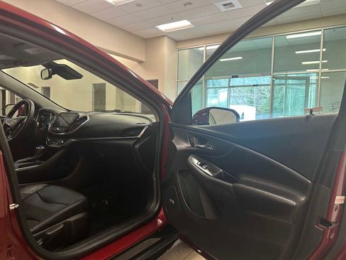 Used 2017 Chevrolet Volt Premier w/ Driver Confidence II Package image 26