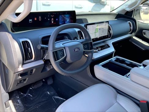 New 2026 Ford Expedition Active RWD image 8