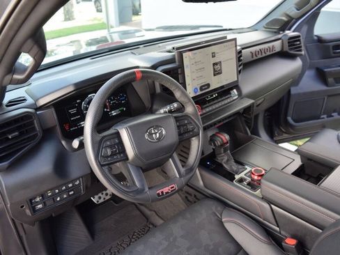 Used 2025 Toyota Sequoia TRD Pro AWD/4WD image 39
