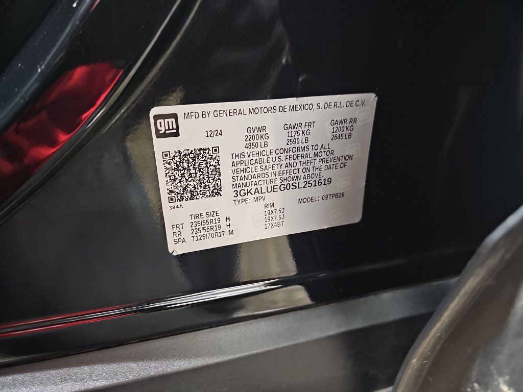 Certified 2025 GMC Terrain Elevation w/ Black Edition AWD/4WD image 41