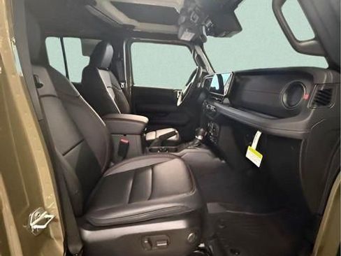 New 2026 Jeep Wrangler Unlimited Rubicon 392 w/ Quick Order Package 27X Moab AWD/4WD image 22