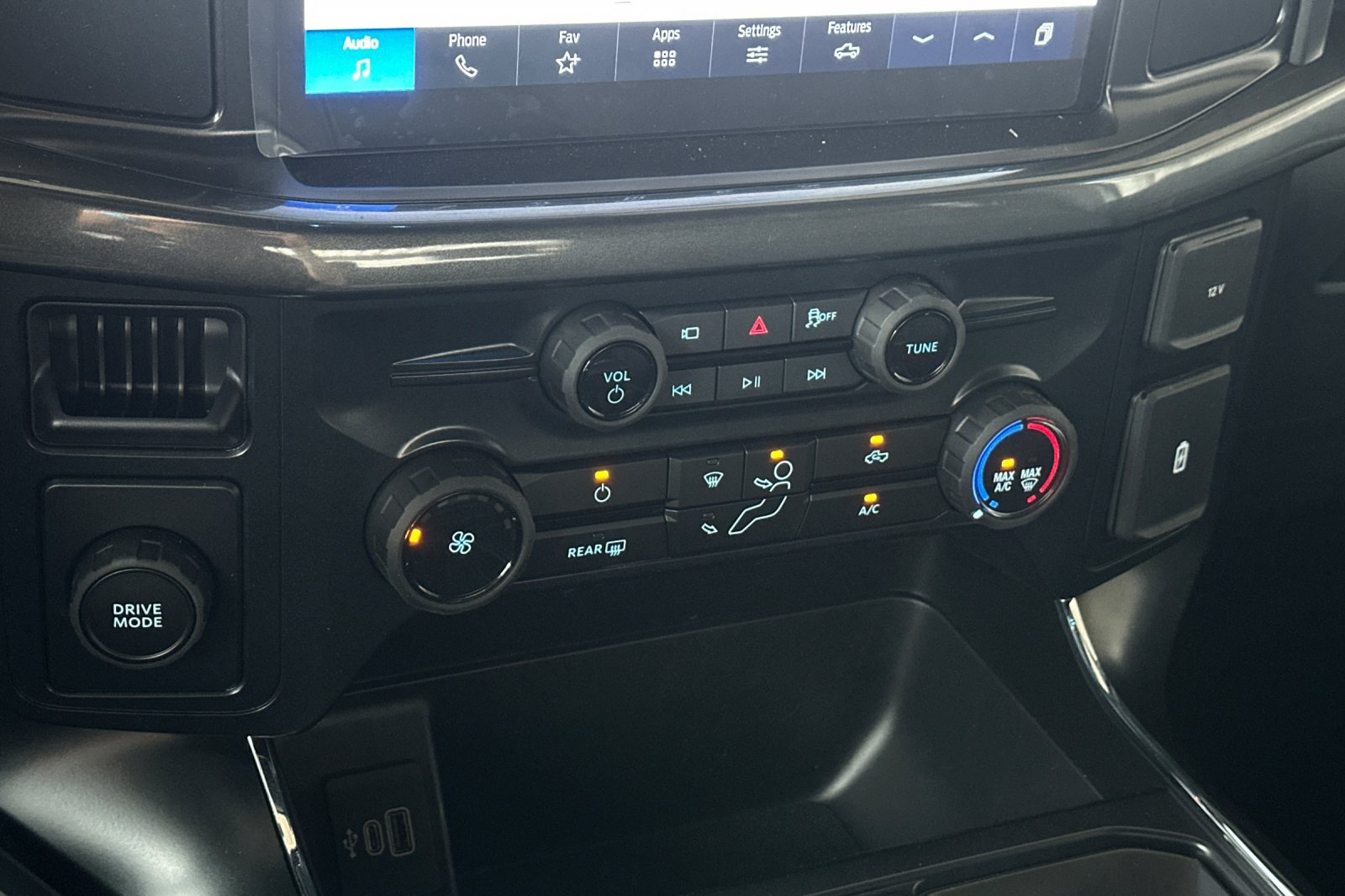 New 2026 Ford F150 STX w/ Equipment Group 200A RWD image 19