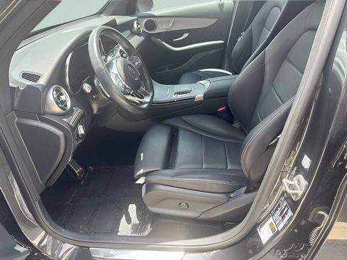 Used 2022 Mercedes-Benz GLC 300 4MATIC image 7