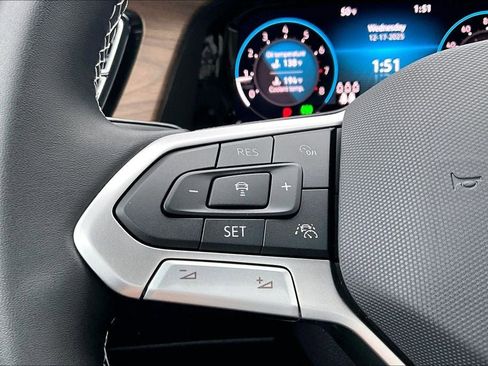 New 2026 Volkswagen Atlas SE image 22