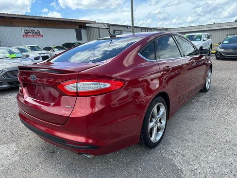 Used 2014 Ford Fusion SE FWD image 6