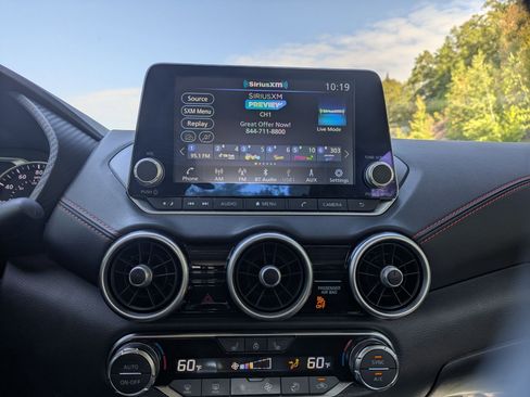 Used 2024 Nissan Sentra SR w/ SR Premium Package image 14