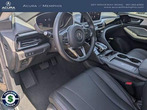 Used 2025 Acura MDX FWD image 12