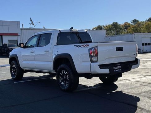 Used 2023 Toyota Tacoma TRD Off-Road image 23