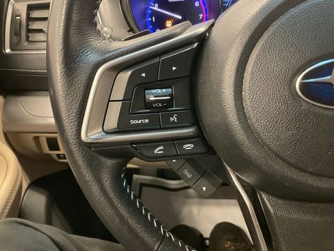 Used 2019 Subaru Outback 2.5i Premium image 18