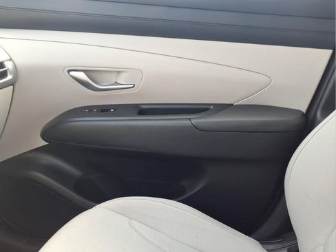 Used 2025 Hyundai Tucson SEL FWD image 27