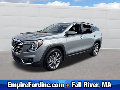 Used 2023 GMC Terrain SLT AWD/4WD image 1