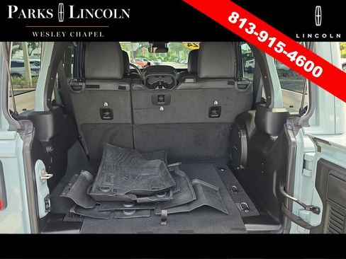 Used 2024 Jeep Wrangler Unlimited Sahara w/ Technology Group AWD/4WD image 8