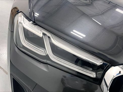 Used 2023 BMW 530i xDrive AWD/4WD image 30