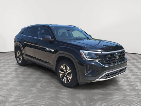 Certified 2026 Volkswagen Atlas Cross Sport SE w/ MDO Package AWD/4WD image 3