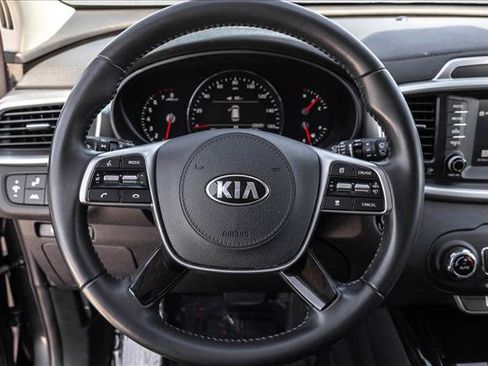 Used 2020 Kia Sorento EX FWD image 18