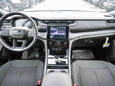 New 2025 Jeep Grand Cherokee L Laredo w/ Trailer Tow Package image 20