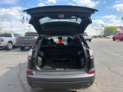 Used 2022 Jeep Cherokee Latitude Lux AWD/4WD image 15