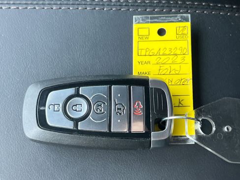Used 2023 Ford Explorer Platinum w/ Technology Package AWD/4WD image 36