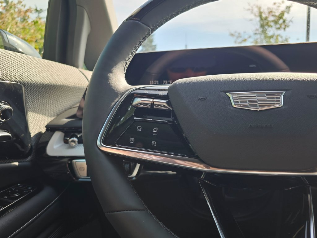 New 2027 Cadillac Optiq Sport AWD/4WD image 34