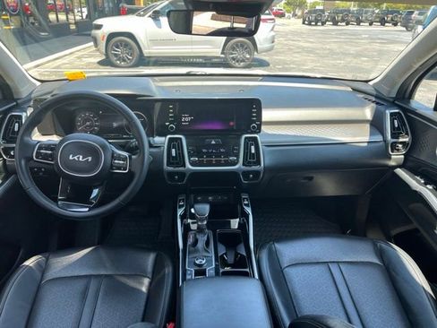 Used 2023 Kia Sorento SX FWD image 22