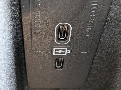 New 2026 Volvo XC60 T8 Ultra w/ Protection Package Premier image 25