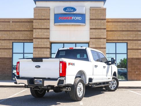 New 2026 Ford F250 XLT w/ FX4 Off-Road Package AWD/4WD image 6