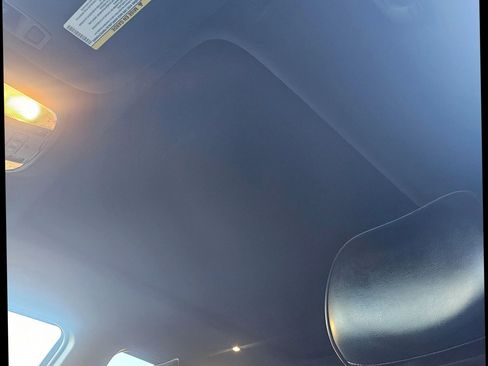 Used 2017 Jeep Grand Cherokee Overland image 34