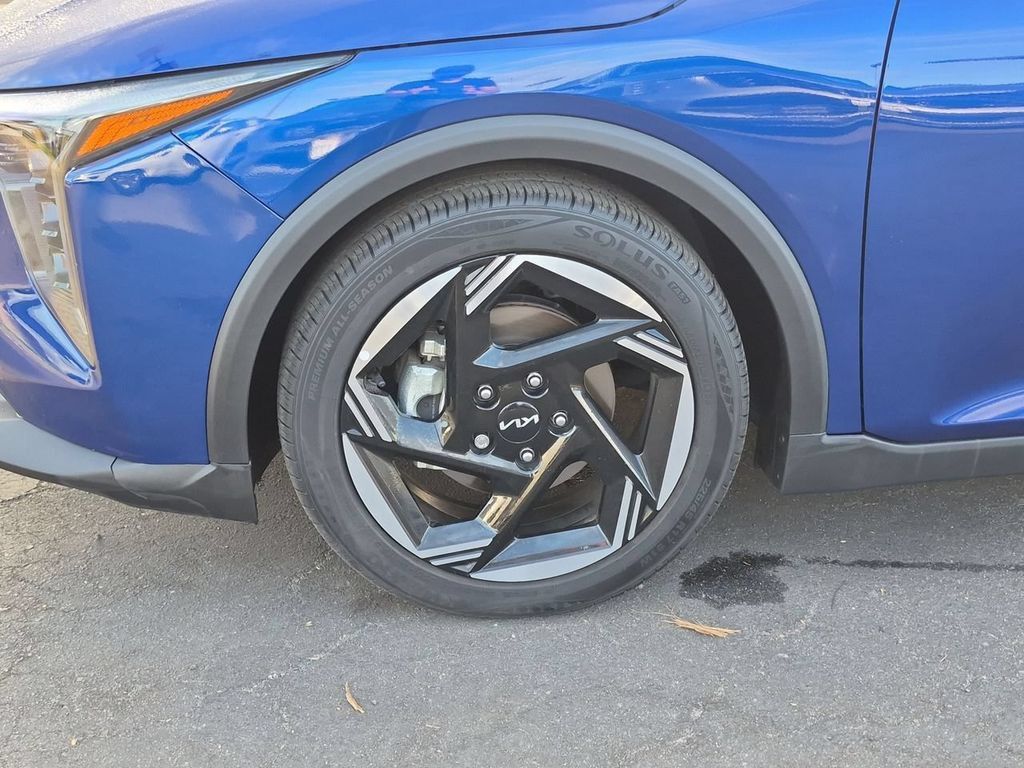 Certified 2025 Kia K4 EX FWD image 33