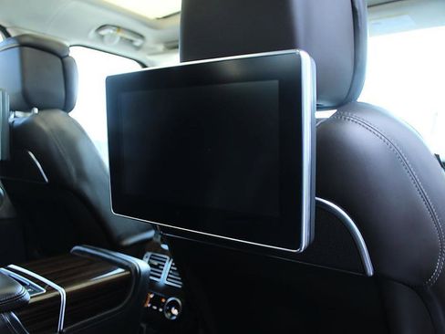 Used 2019 Land Rover Range Rover Autobiography image 23